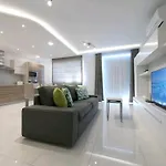 Orion Court 4c Stunning And Luxurious 3 Bedroom *