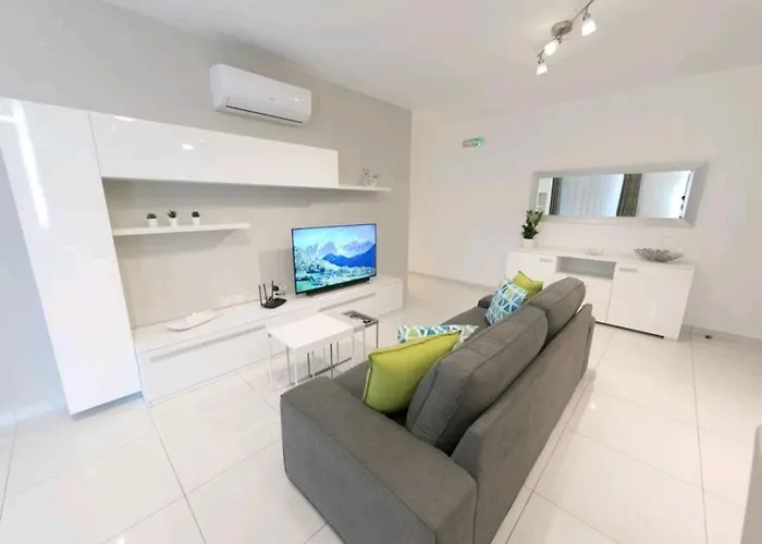 Апартаменты Orion Court 4c Stunning And Luxurious 3 Bedroom Сент-Полс-Бей