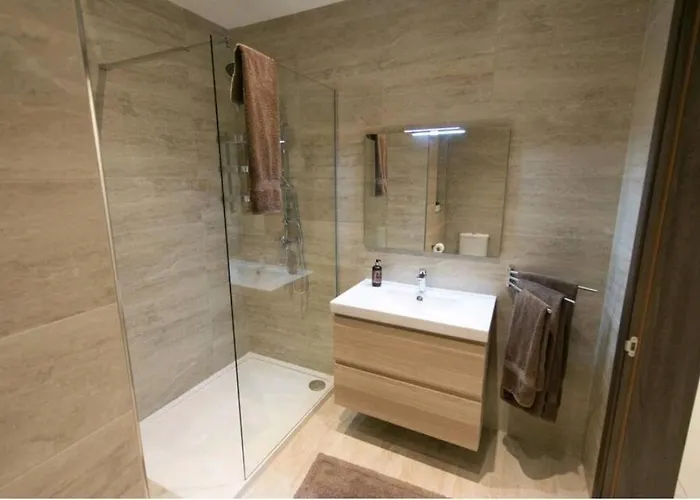 Orion Court 4c Stunning And Luxurious 3 Bedroom Сент-Полс-Бей